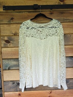 torrid Cream Lace Long Sleeve Blouse